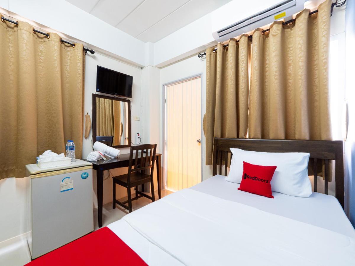 Si Fah At Bangsaen Hotel Ban Rong Khoei Eksteriør billede